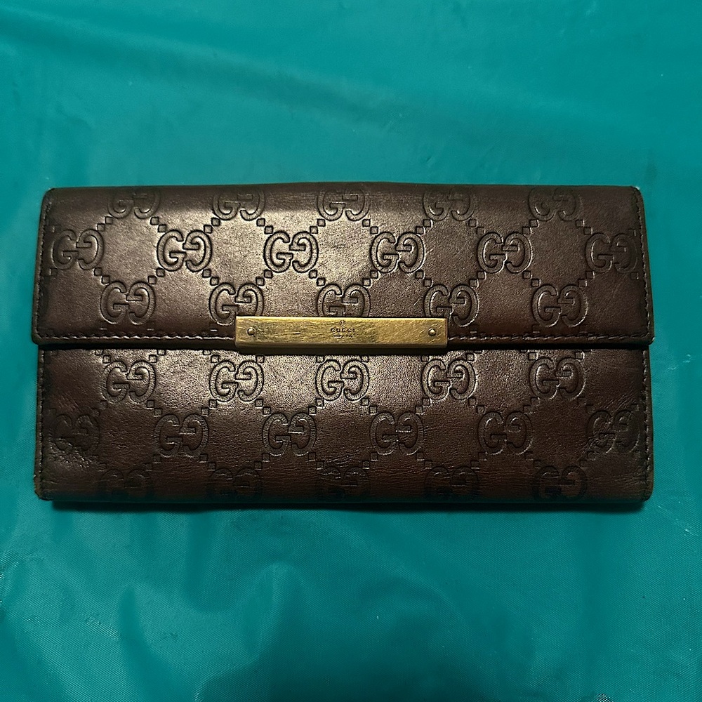 Authentic Gucci Long Wallet Guccissima Brown